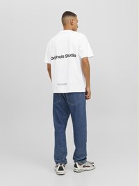 Jack & Jones JORVESTERBRO BACK SS CREW NECK  - Trükipildiga T-särk - bright white