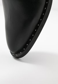 Bianco Derbies - black