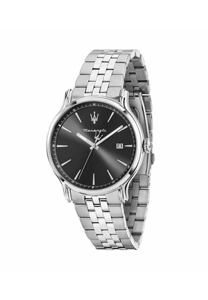 Orologio da polso in metallo argentato con quadrante nero, indici delle ore argentati, datario alle ore tre e cinturino metallico a maglie.
