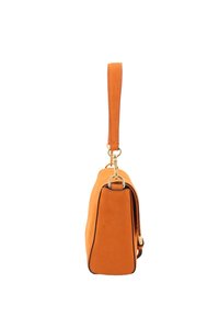 Orangefarbene Wildleder-Handtasche mit rechteckiger Form, einem oberen Tragegriff und goldfarbenen Metallakzenten. Verfügt über einen kontrastierenden dunklen Rand entlang der Kanten.