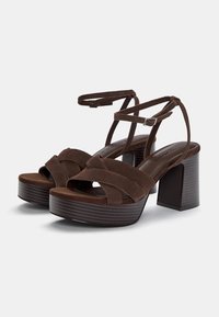 Sandaletter - brown