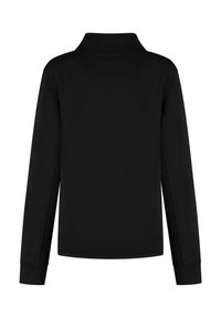 Zwarte longsleeve trui met hoge kraag en geribbelde manchetten, van achteren weergegeven tegen een witte achtergrond.