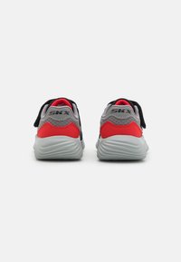 Skechers BOUNDER - Sneakers laag - black/red/grey