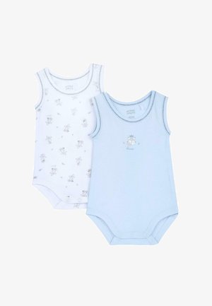 Twee mouwloze babyrompertjes, één lichtblauw met een kleine vosafbeelding, de andere wit met een herhaald vosjespatroon, beide met drukknoopsluitingen.
