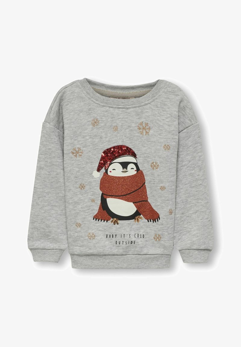Sweat-shirt gris avec un motif de pingouin portant un chapeau et une écharpe rouges pailletés, décoré de motifs de flocons de neige et du texte « BABY IT'S COLD OUTSIDE ».