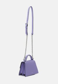 KARL LAGERFELD SIGNATURE - Kézitáska - iris purple