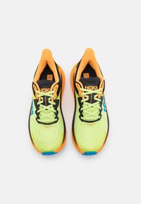 HOKA CHALLENGER 7 - Løpesko for mark - black/lettuce