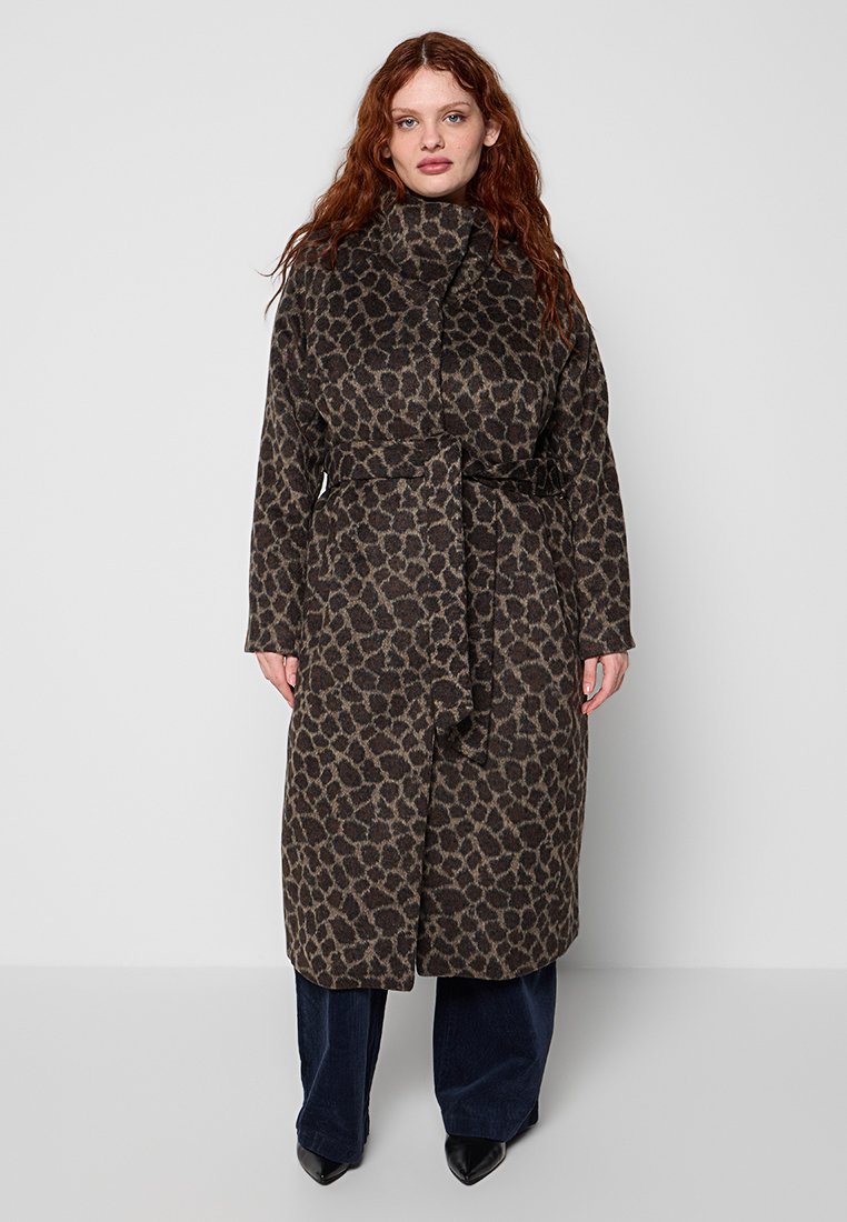 ONLY Carmakoma Mantel meerkleurig