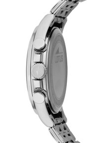 Montre en acier inoxydable avec un boîtier rond, trois boutons sur le côté et un bracelet texturé. Gravé "LOTUS" au dos.
