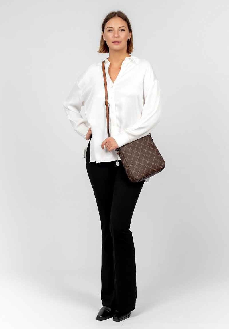 Tamaris ANASTASIA - Bandolera - brown/cognac