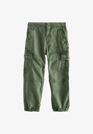 Cargo-Hosen aus olivgrünem Stoff mit mehreren Taschen, elastischen Bündchen und einem lockeren Schnitt, der sichtbare Nähdetails aufweist.