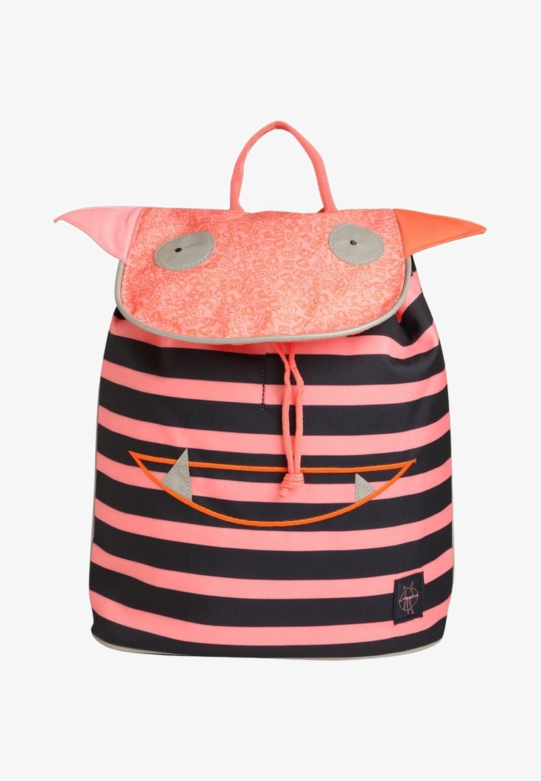 Sac à dos pour enfants avec des rayures roses et noires, cordon de serrage orange, rabat avec des yeux cousus, oreilles en tissu orange et rose, et un motif de bouche souriante.