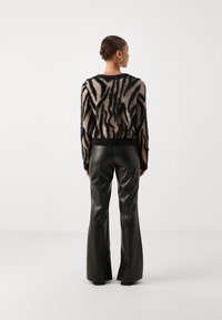 Vero Moda Petite VMVALENTINA O NECK CARDIGAN - Kardiganas - black/silver mink