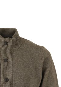 Bruine wollen cardigan met een hoge geribbelde kraag, voorzien van vijf zwarte knopen en een zachte textuur. Het ontwerp bevat een gebreid patroon bij de kraag.