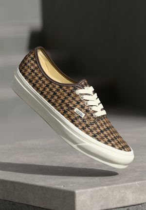 LX AUTHENTIC  - Trainers - brown
