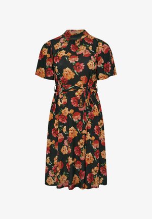 Vestido floral de manga corta, base negra, adornado con flores rojas, naranjas y amarillas; cuenta con una cintura ceñida con cinturón y un cuello clásico.