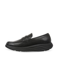 Schwarze Lederloafers mit einer glatten Oberfläche, versehen mit einer gesteppten Akzentuierung an der Vorderseite und einer strukturierten Gummisohle für Grip und Komfort.