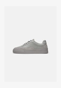 Неизбран, all grey