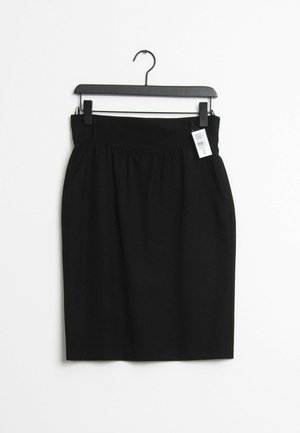 Pencil skirt - black