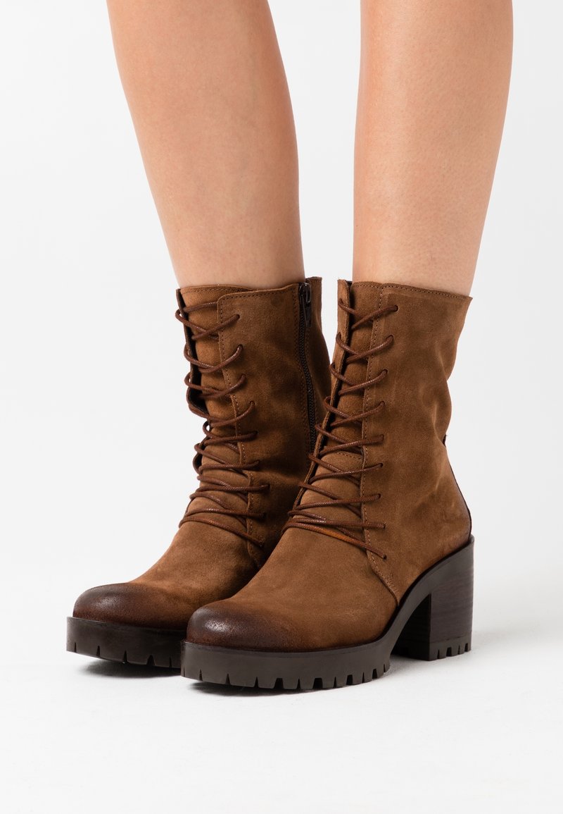 Felmini Bottines à plateau - brown