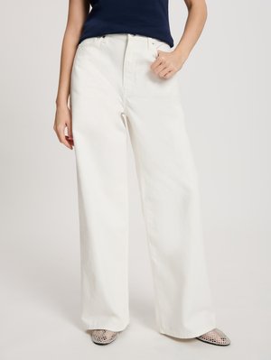 Relaxed fit jeans - white