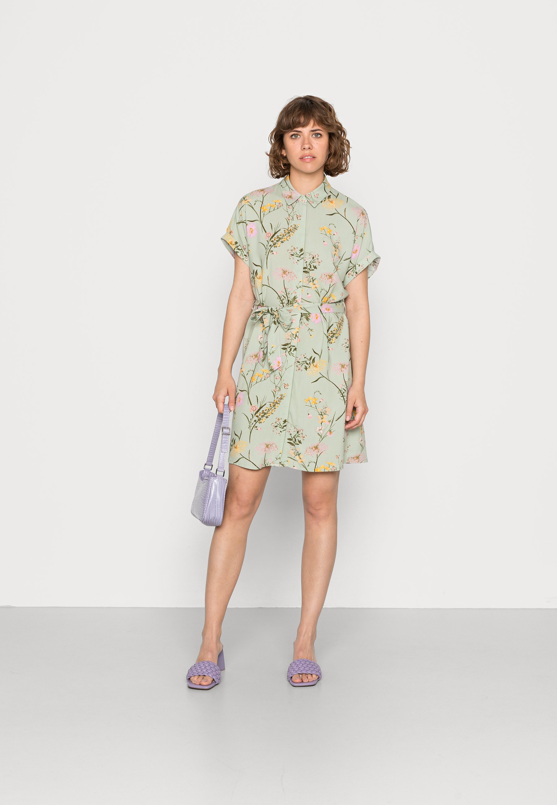 Vero Moda VMEASY DRESS - Marškininė 