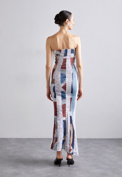 Sinead Gorey VANITY COVER EYELET UP DRESS - Džersejové šaty - white