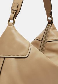 LIEBESKIND BERLIN Chelsea Kodiaq Sheep Bag M Sepia [139555] - sac à