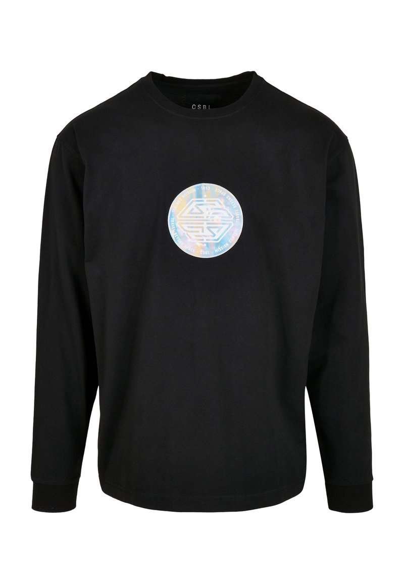 Crna majica dugih rukava od pamuka, s kružnim holografskim logom na prsima i detaljima teksta i geometrijskog dizajna.