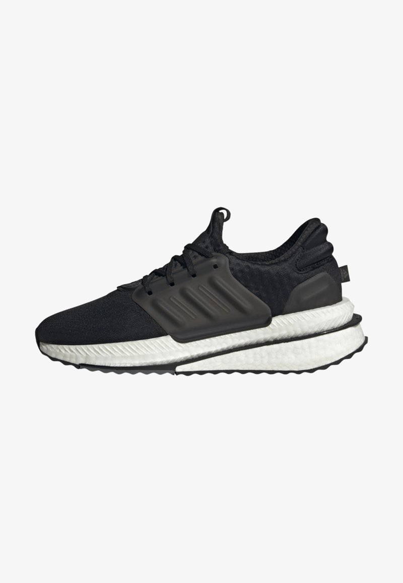 Zapatilla deportiva negra con un upper texturizado, decorada con una sección media moldeada en gris, suela acolchada blanca y suela de goma negra.