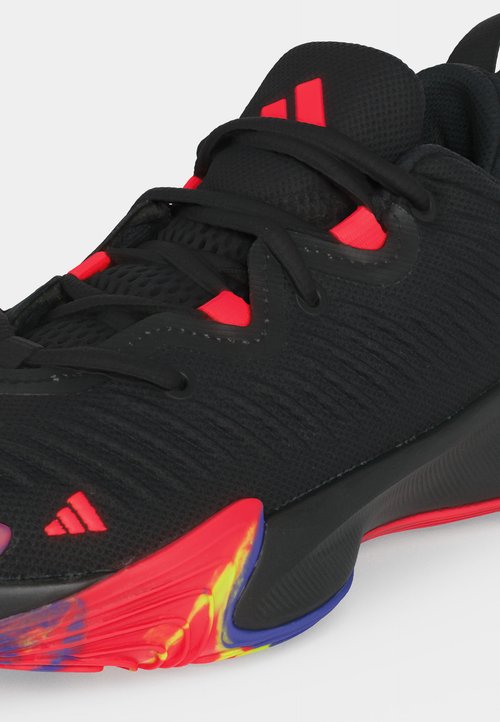 adidas INITIATION UNISEX - Basketball shoes - core black/lucid red/solar purple — photo 7