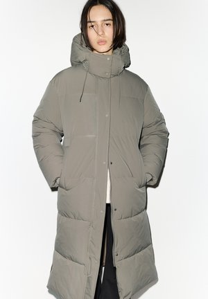 PULL&BEAR Talvitakki - taupe