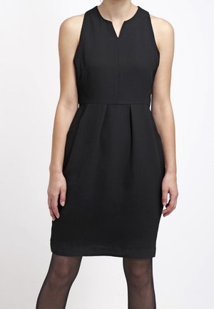 Pouzdrové šaty - black