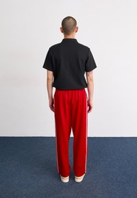 Thumbnail Image 4