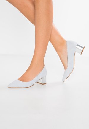 Pumps - light blue