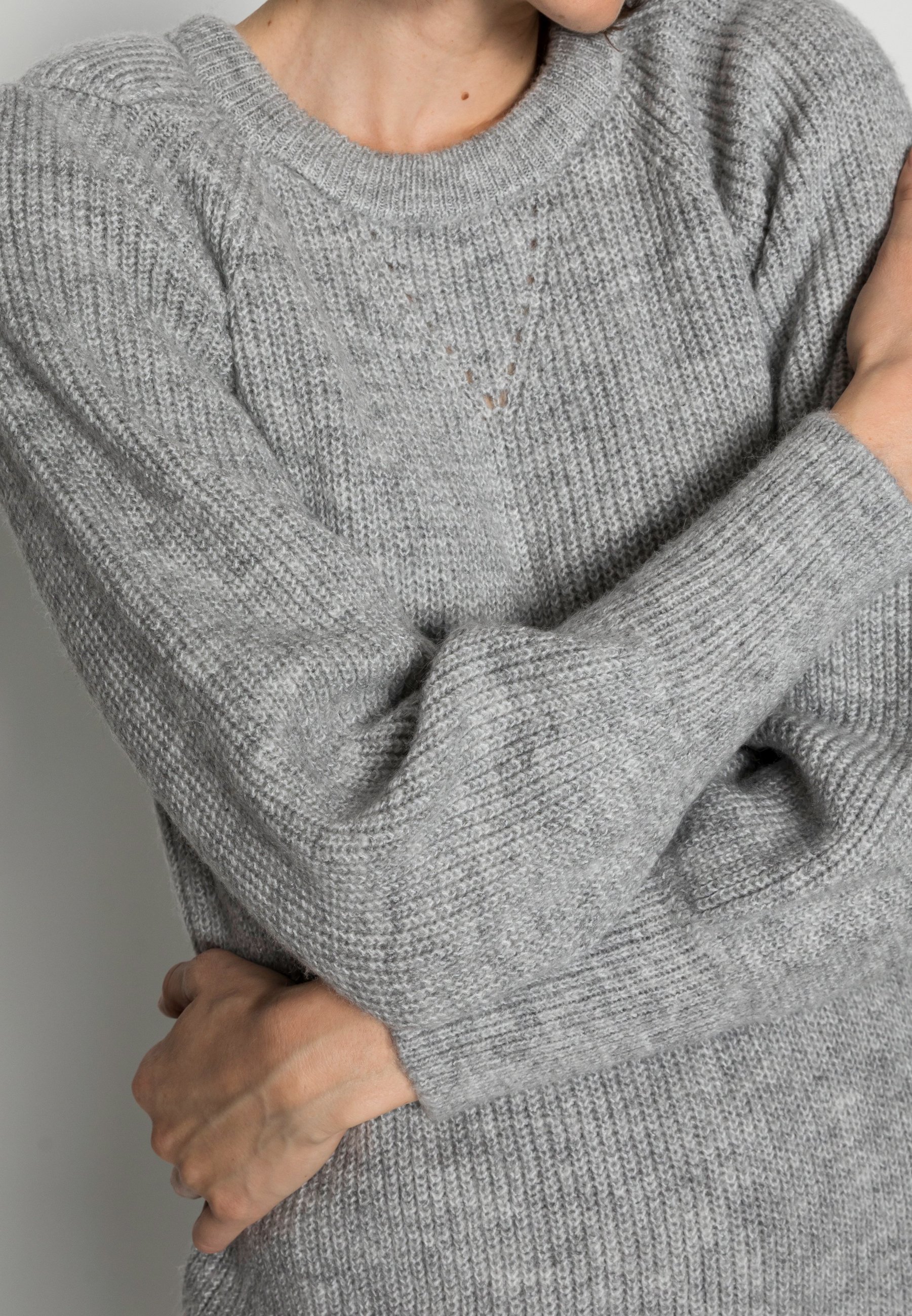 robe pull naf naf grise