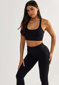 QUEEN - Stanik sportowy z średnim wsparciem