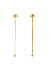 Goldene Ohrstecker mit einem sechseckigen Kopf und einer langen, schlanken Kette mit einer runden Kugel am Ende, die ein elegantes Design und eine ansprechende Textur zeigen.