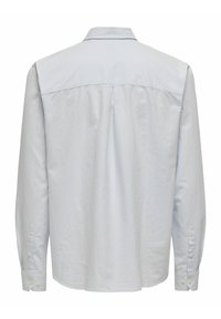 Lichtblauw gestreepte lange mouwen shirt, van katoen, met een button-down kraag, afgeronde zoom, knopenmanchetten en een rugplooidetail.