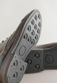 Next REGULAR FIT - Botines con cordones - burgundy red