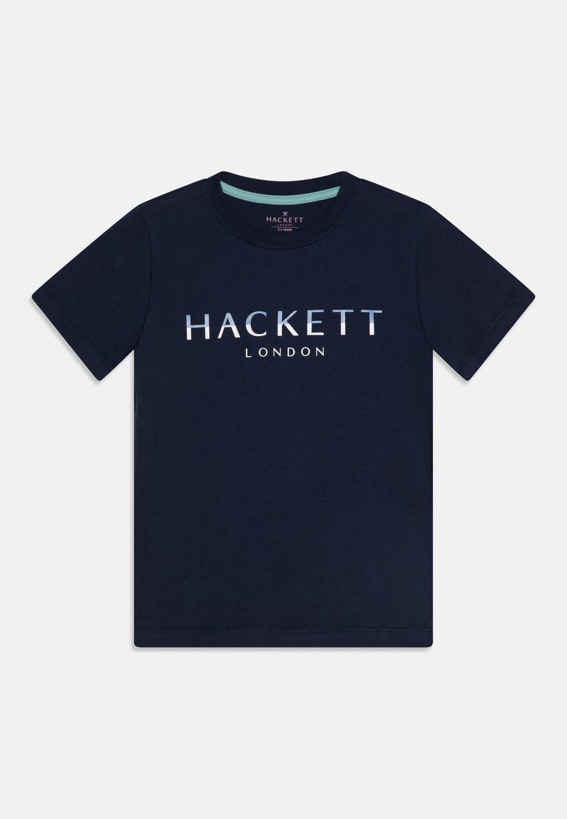 Námořnická modrá bavlněná trička s krátkými rukávy, s výrazným bílým logem "HACKETT LONDON" napsaným na přední straně. Měkká, hladká textura.