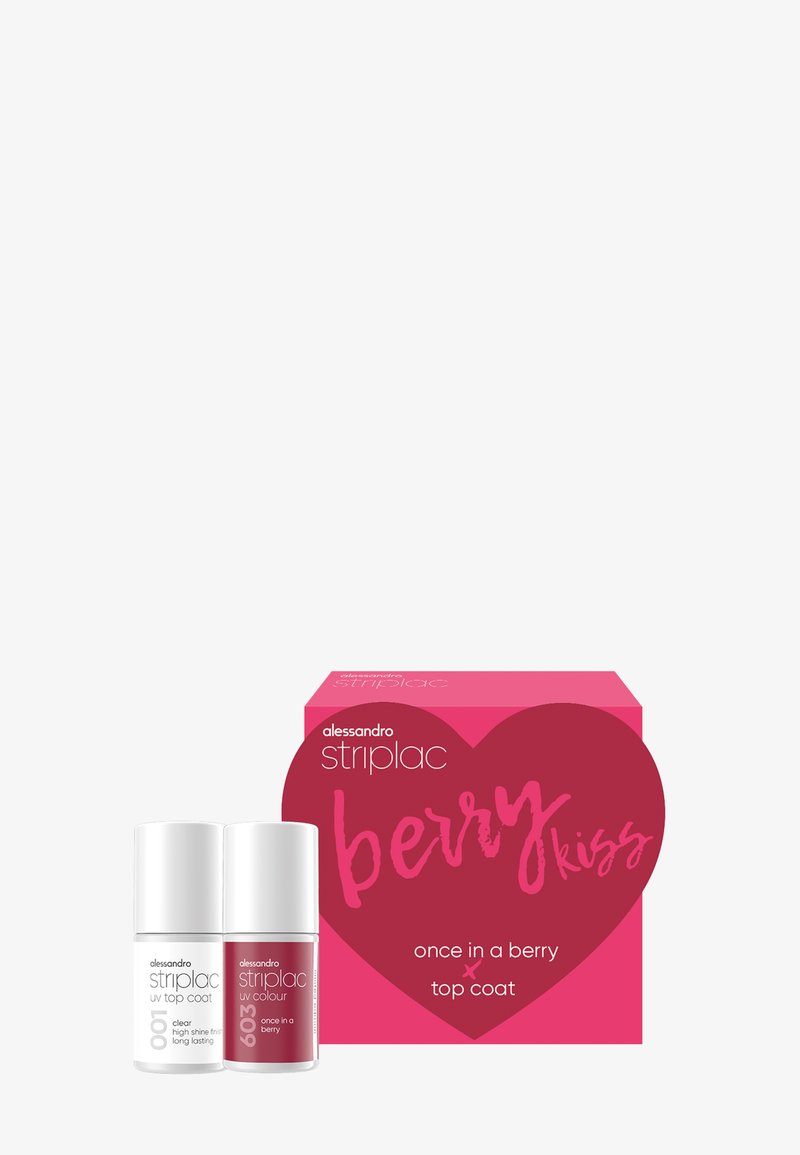 Kit de manucure Alessandro Striplac avec top coat UV transparent et vernis UV couleur baie à côté d'une boîte rose étiquetée "berry kiss" et "once in a berry".