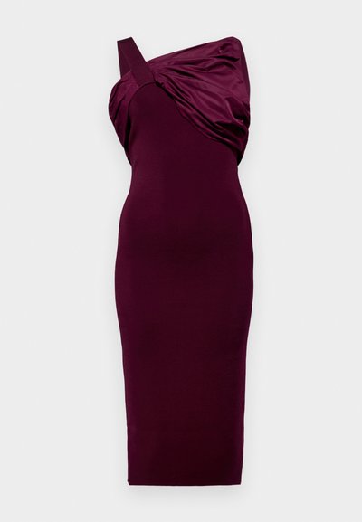 Bordová šaty s jedným ramenným popruhom a detailom z drapérie. Priliehavý strih, dĺžka po lýtka, hladká textúra.
