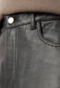 Les Deux RYDER PANTS - Δερμάτινο παντελόνι - black