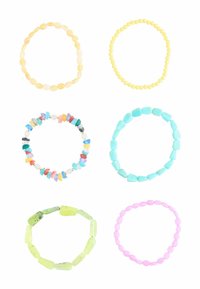 Set aus sechs elastischen Armbändern. Die Merkmale umfassen gelbe, blaue, grüne und rosa Perlen mit glatten und strukturierten Oberflächen in verschiedenen Formen.