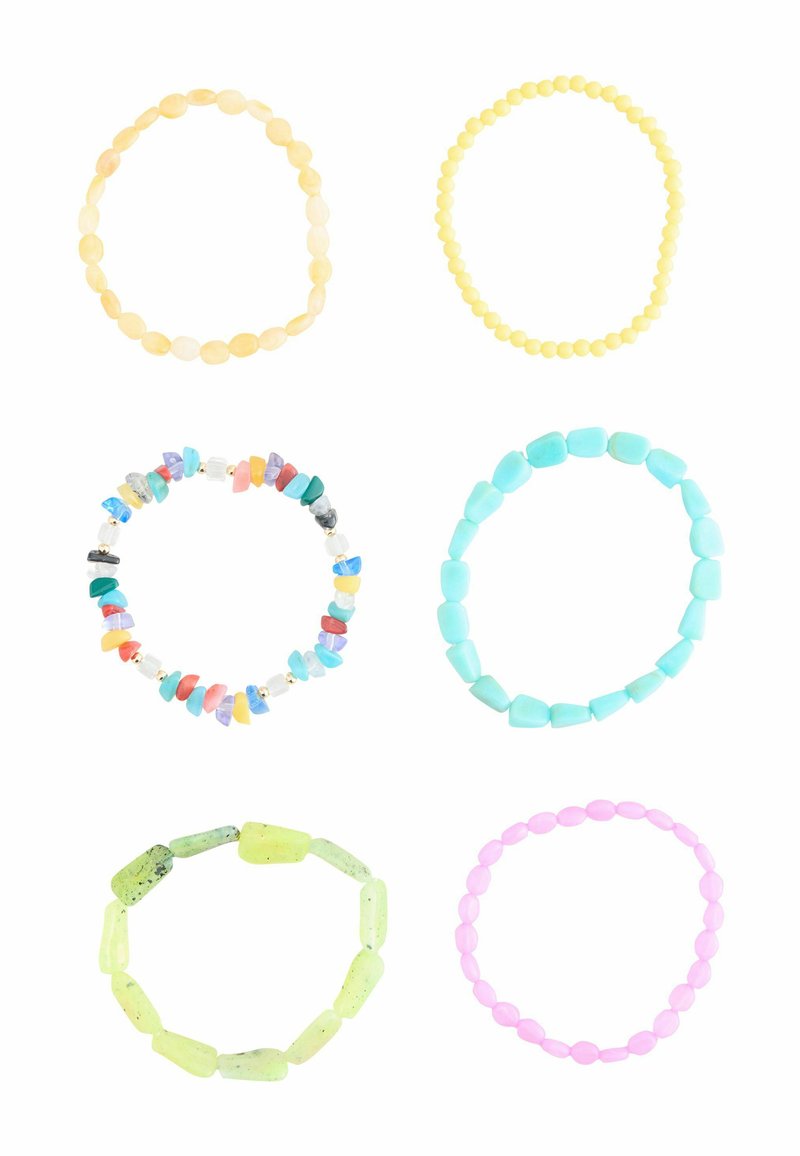 Set aus sechs elastischen Armbändern. Die Merkmale umfassen gelbe, blaue, grüne und rosa Perlen mit glatten und strukturierten Oberflächen in verschiedenen Formen.