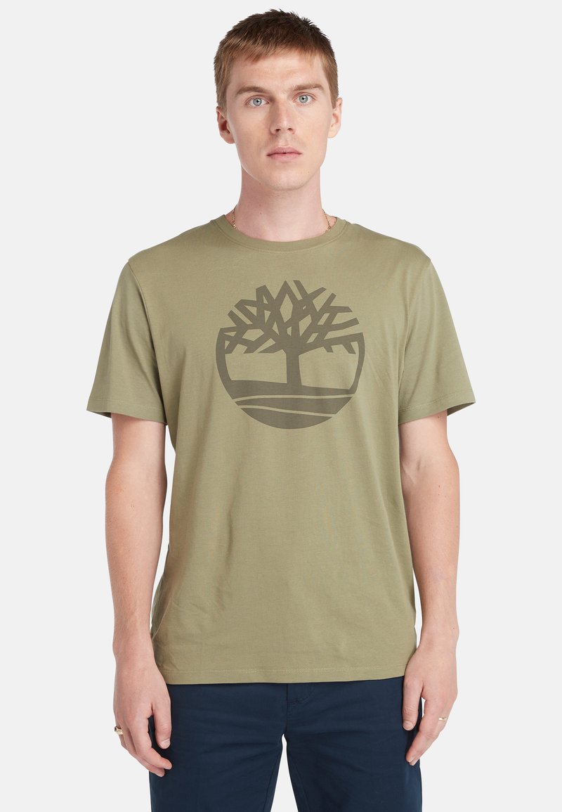 Timberland - KENNEBEC RIVER SS LOGO  - Print T-shirt - cassel earth grape leaf, Enlarge