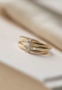 Isabel Bernard Bague - gold coloured