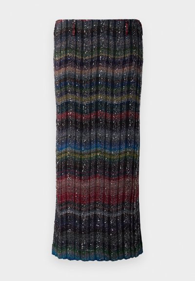 Fustă plisată multicolor cu un design din fir metalic, având dungi orizontale în diverse culori, inclusiv negru, roșu și albastru.