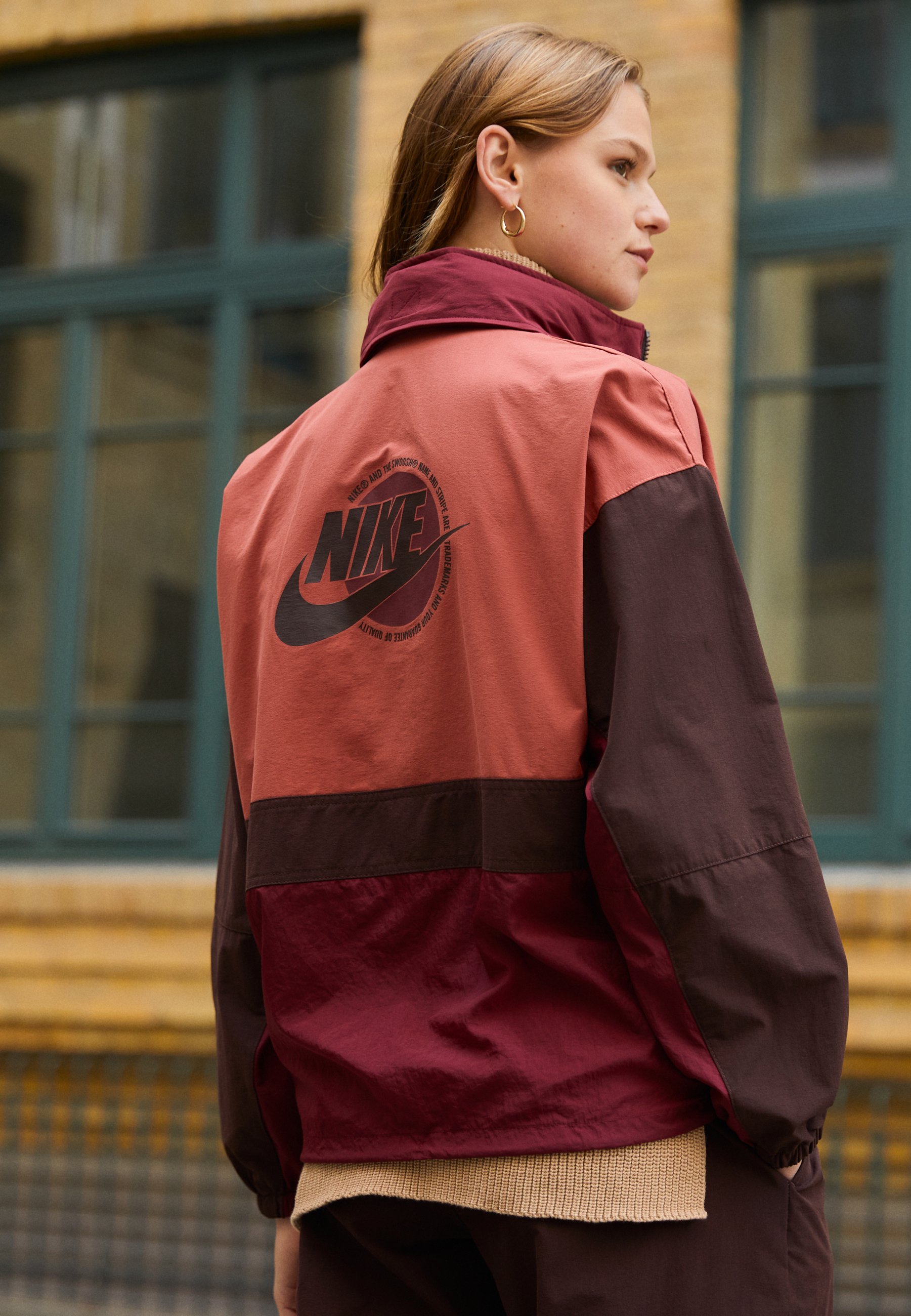brown nike windbreaker